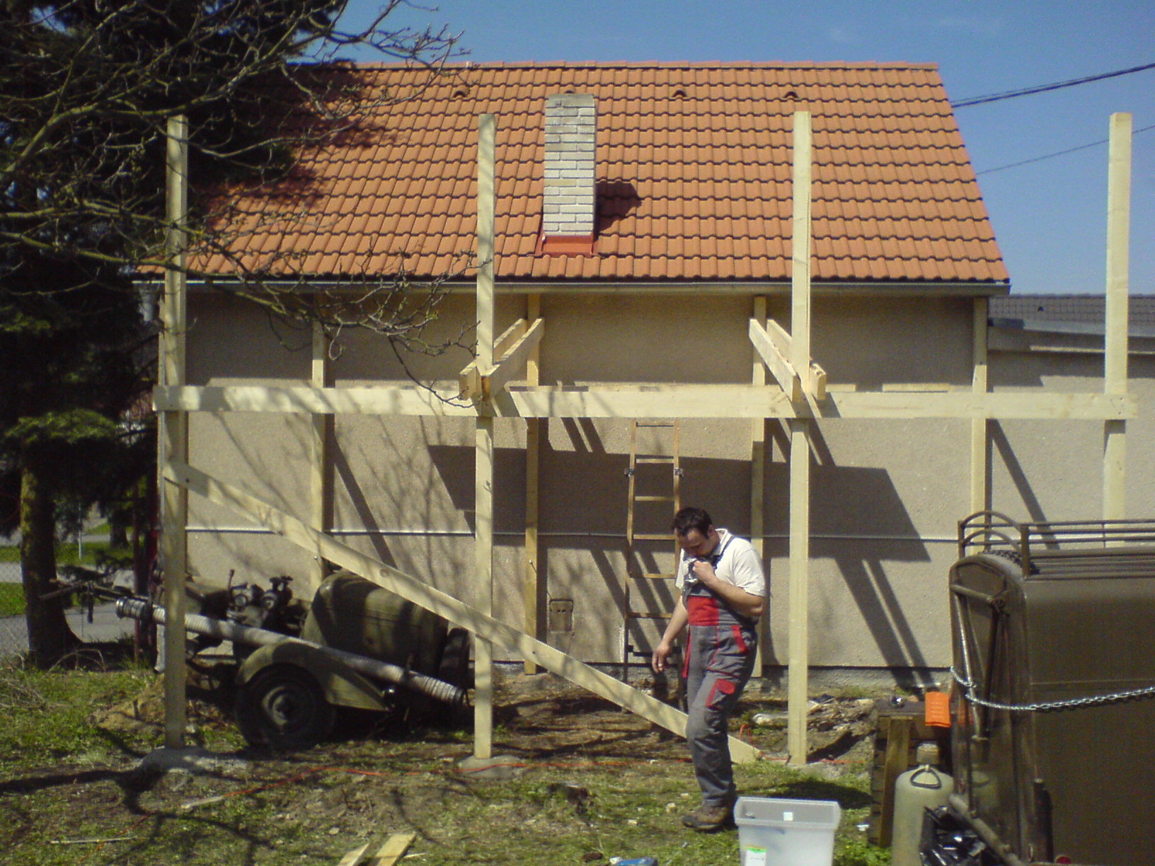 přístřešek 2.JPG