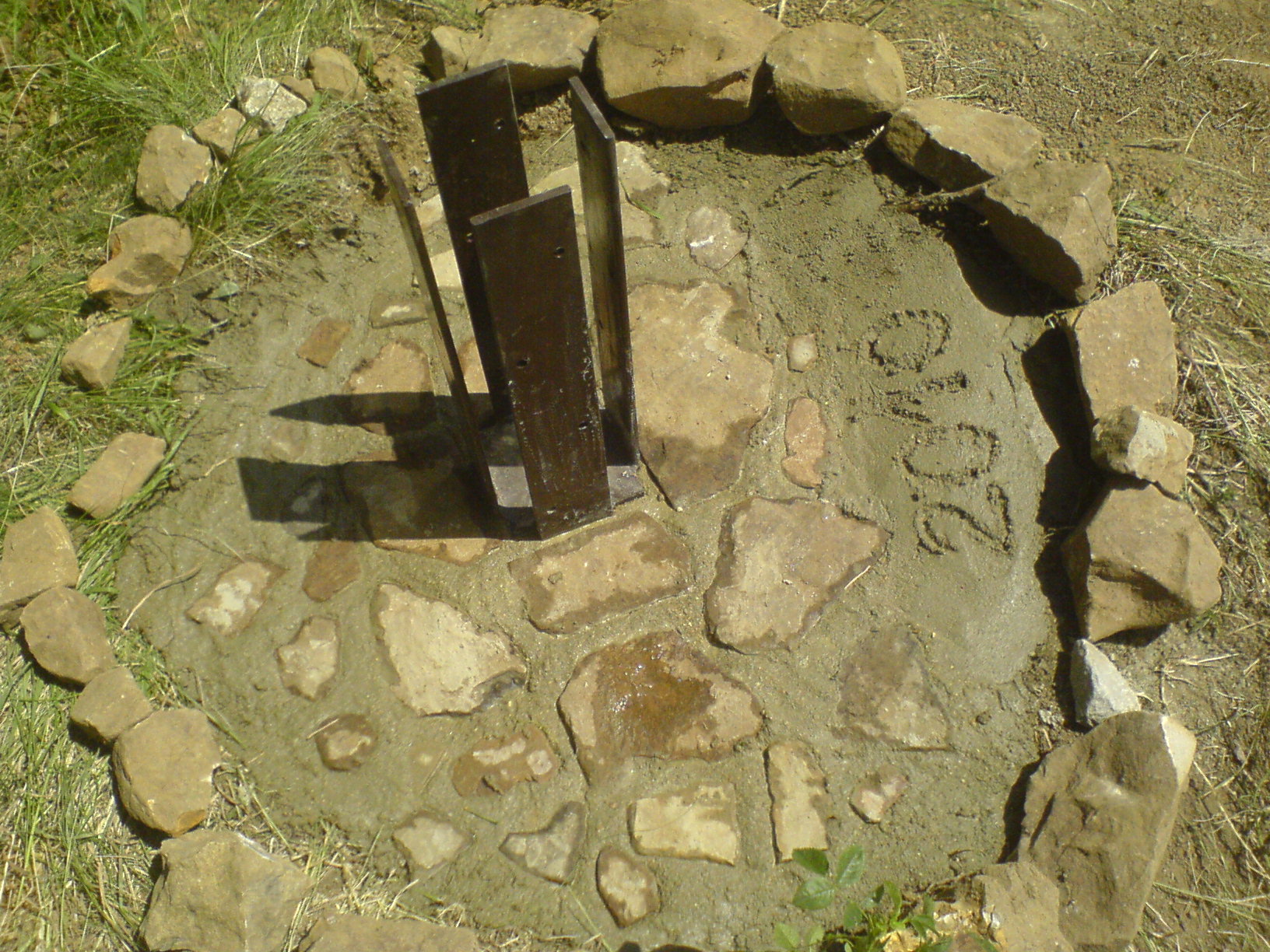 zabetónováno 